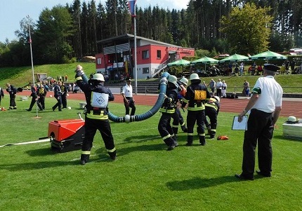 Am Wochenende wurden in Hachenburg die Grenzlandmeisterschaft, die Landesmeisterschaft der Landesfeuerwehrverbnde Rheinland-Pfalz, des Saarlands, und das Deutschlandpokalfinale des Deutschen Feuerwehr-Verbandes ausgetragen. (Fotos: wear)