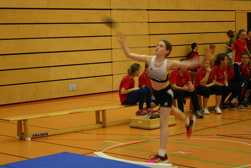 Leichtathletik-Nachwuchs in Windhagen zu Gast