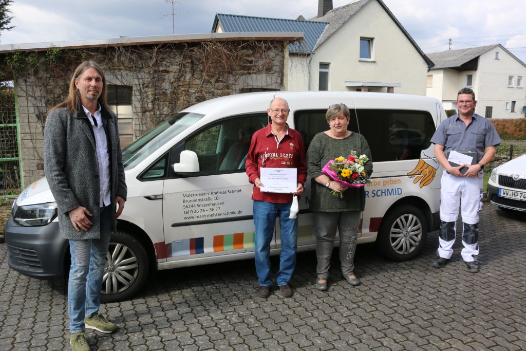 V.l.n.r.: Obermeister Perpeet, das Ehepaar Hemrich, Malermeister Andreas Schmid. Foto: privat