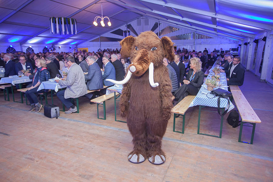 Das Mammut ist das Markenzeichen des Unternehmens. Fotos: Wolfgang Tischler