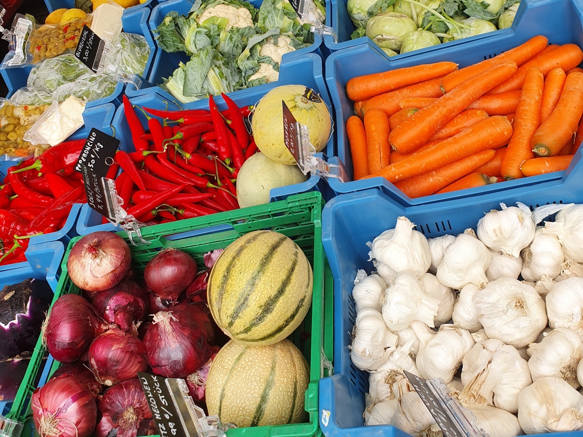 Hachenburger Wochenmarkt: Nach Jahren der Stnde-Reduzierung nun Zuwachs 
