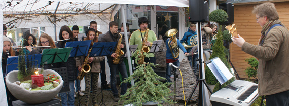 Einkaufen und bummeln in vorweihnachtlicher Atmosphre 