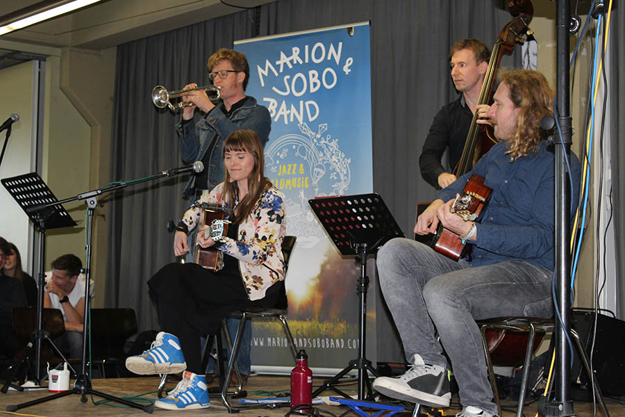 Marion und Sobo Band am WTG in Neustadt