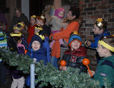 Beim zweiten Lichterfest in Nentershausen standen die Kinder im Mittelpunkt. Fotos: kdh