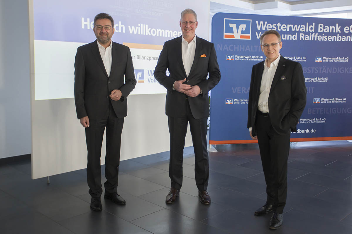 Von links: Markus Kurtseifer, Wilhelm Hser und Dr. Ralf Klbach. Andreas Tillmanns fehlte krankheitsbedingt.  Foto: Wolfgang Tischler