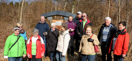 Eine kleine Rundwanderung bei Mschenbach stimmte die Wanderfreunde des Westerwaldvereins Bad Marienberg auf die Wandersaison 2018 ein. (Foto: Verein)