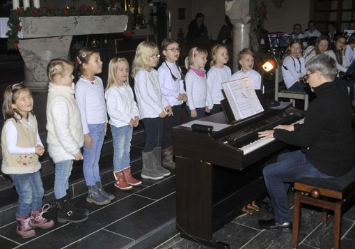 Klangvolles Weihnachtskonzert in Hundsangen