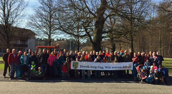 Erfolgreicher Dreck-weg-Tag in Straenhaus 