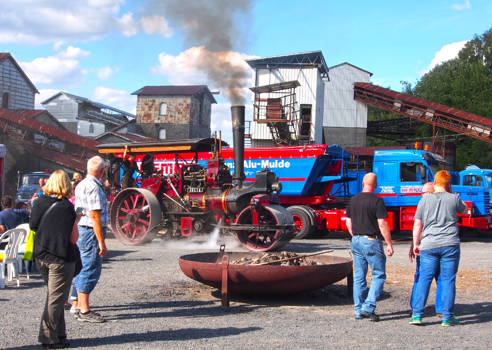 Archivbild der Dampfwalze Julia. (Foto: Tatjana Steindorf)
