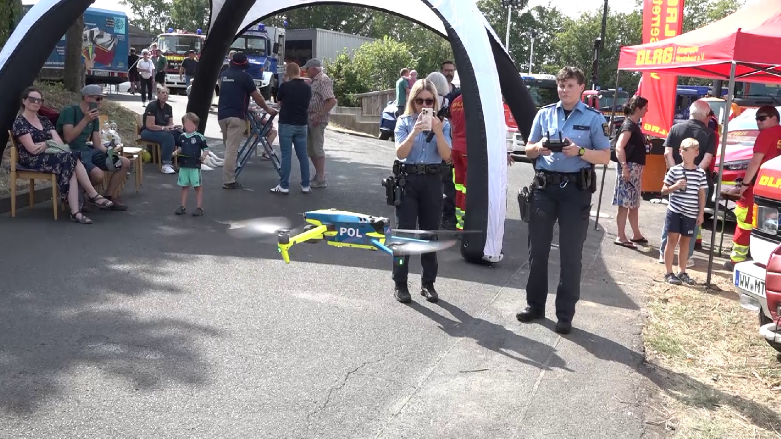 Gro�er Tag der offenen T�r. (Alle Fotos: Ralf Steube)