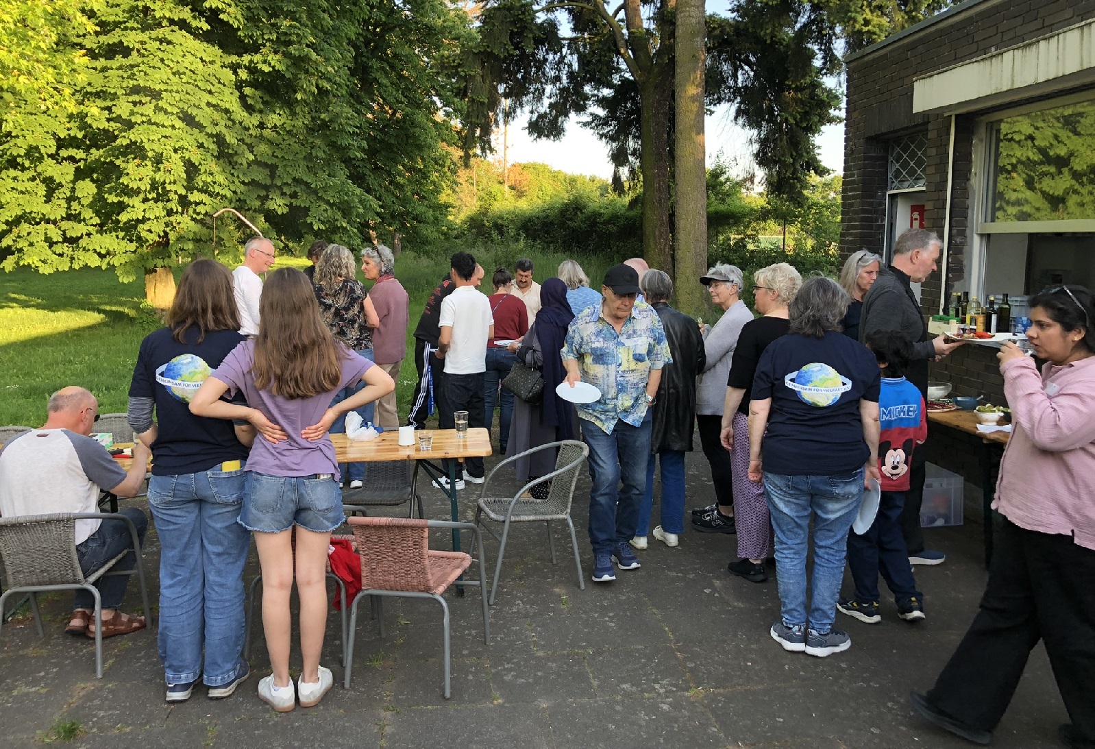 Teilnehmende beim "Saisonauftakt" im Mai. (Foto: Julia Frericks)